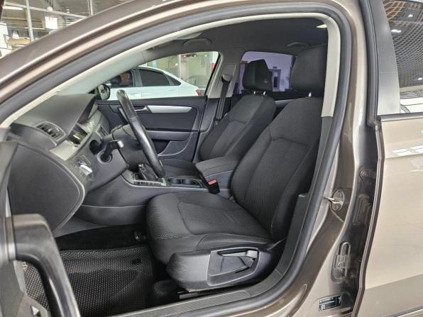 Volkswagen Passat B7 с пробегом 2011 года, цена 979 000 рублей, 254000 км, седан, Автокод Объявления