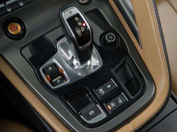 Jaguar F-Type I с пробегом 2015 года, цена 4 098 055 рублей, 27024 км, купе, Автокод Объявления