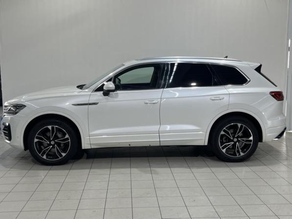 Volkswagen Touareg III с пробегом 2018 года, цена 3 655 000 рублей, 389636 км, внедорожник, Автокод Объявления
