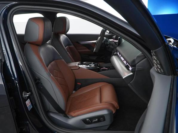 BMW 5 серии VIII (G60/G61/G68) с пробегом 2023 года, цена 6 977 900 рублей, 39441 км, седан, Автокод Объявления