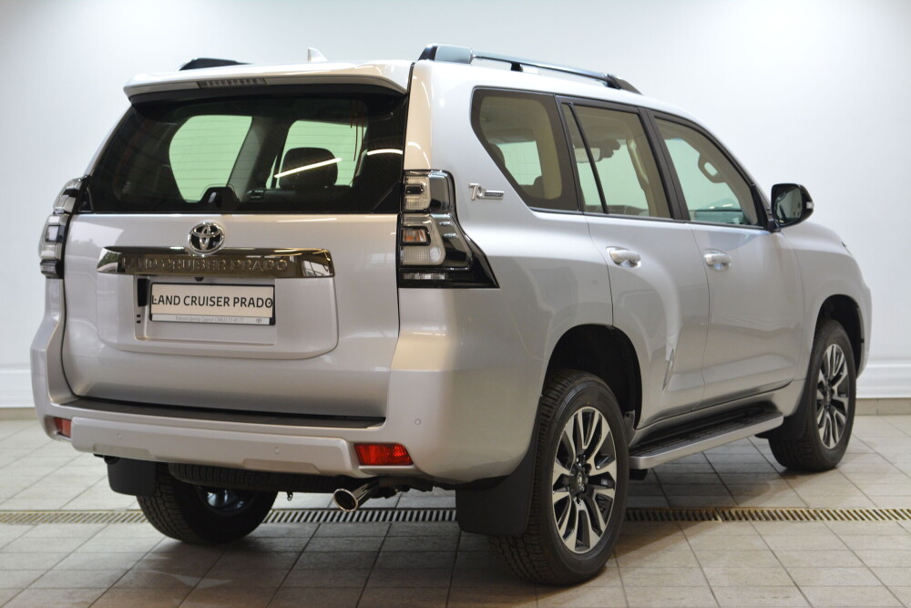 Toyota Prado Land Cruiser 150 2022 narxi