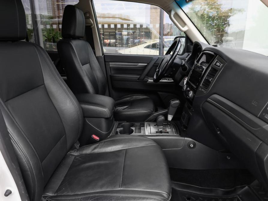 Mitsubishi Pajero IV Рестайлинг 2 Москва  - изображение 9