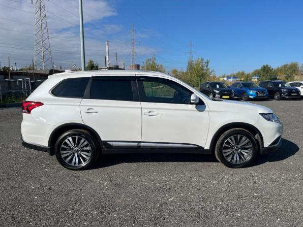 Mitsubishi Outlander III Рестайлинг 3 с пробегом 2020 года, цена 2 398 000 рублей, 103684 км, внедорожник, Автокод Объявления