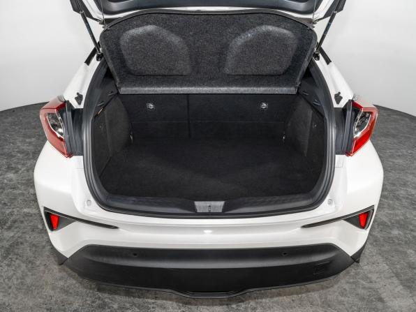 Toyota C-HR I с пробегом 2019 года, цена 1 845 500 рублей, 104200 км, внедорожник, Автокод Объявления