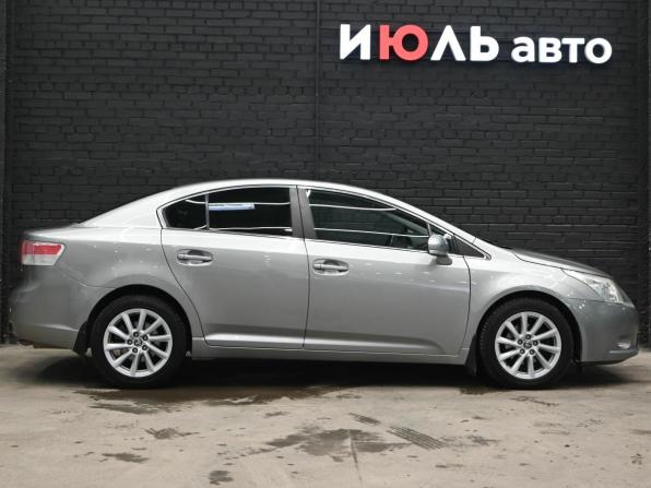 Toyota Avensis III с пробегом 2009 года, цена 995 000 рублей, 293205 км, седан, Автокод Объявления