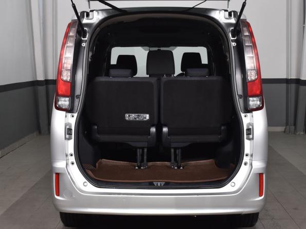 Toyota Noah III (R80) с пробегом 2014 года, цена 2 074 995 рублей, 237631 км, минивэн, Автокод Объявления