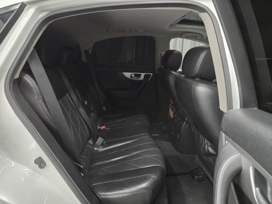 Infiniti QX70 Красноярск  - изображение 15