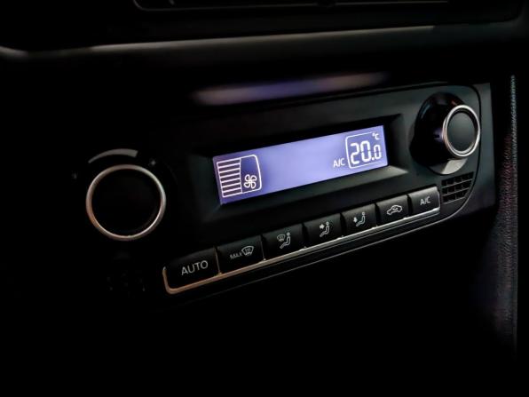 Volkswagen Polo V Рестайлинг с пробегом 2016 года, цена 1 100 000 рублей, 97701 км, седан, Автокод Объявления