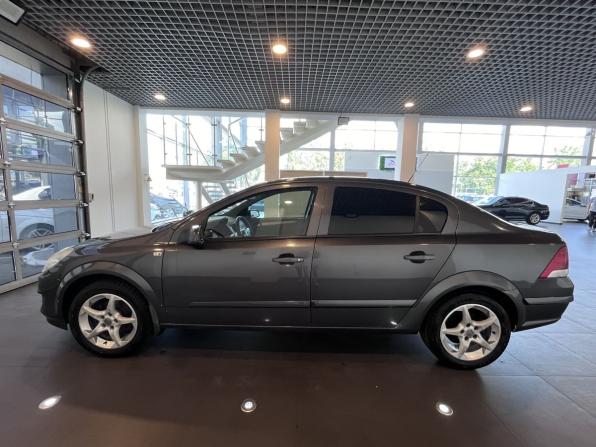 Opel Astra H Рестайлинг с пробегом 2008 года, цена 362 000 рублей, 301085 км, седан, Автокод Объявления
