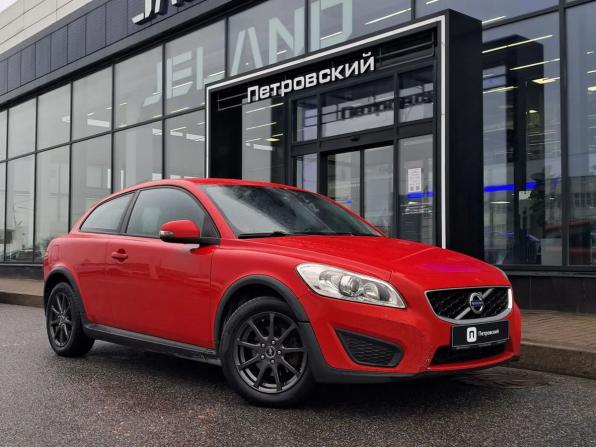 Volvo C30 I Рестайлинг с пробегом 2011 года, цена 679 000 рублей, 247051 км, хэтчбек, Автокод Объявления