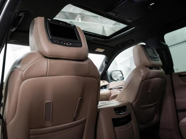 Cadillac Escalade IV с пробегом 2017 года, цена 5 350 000 рублей, 81684 км, внедорожник, Автокод Объявления