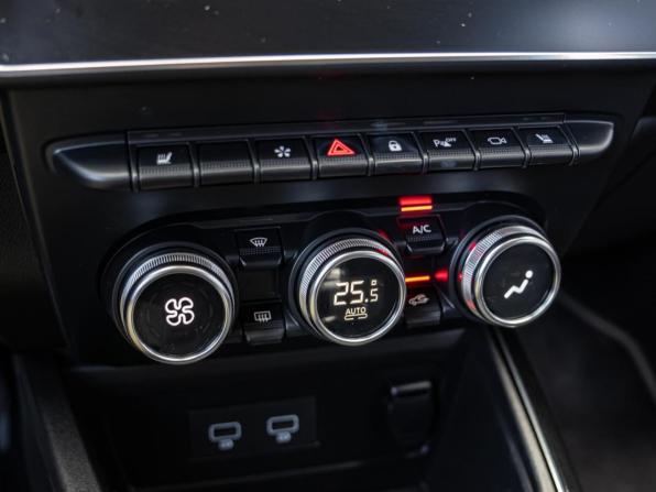 Renault Arkana I с пробегом 2019 года, цена 1 399 000 рублей, 92617 км, внедорожник, Автокод Объявления