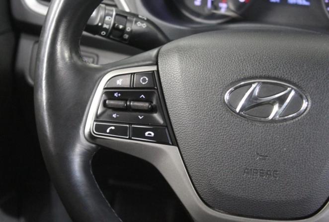 Hyundai Solaris I Рестайлинг с пробегом 2017 года, цена 1 160 000 рублей, 189153 км, седан, Автокод Объявления