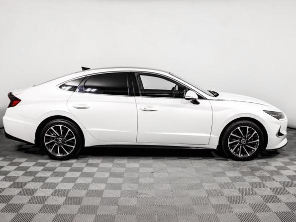 Hyundai Sonata VIII (DN8) с пробегом 2022 года, цена 2 574 000 рублей, 106479 км, седан, Автокод Объявления
