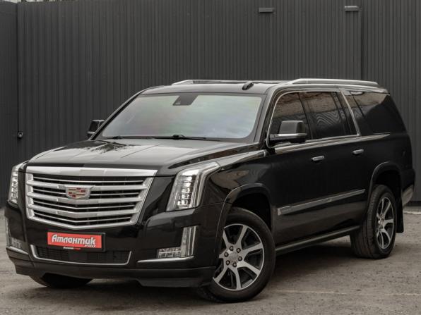 Cadillac Escalade IV с пробегом 2016 года, цена 3 850 000 рублей, 247759 км, внедорожник, Автокод Объявления