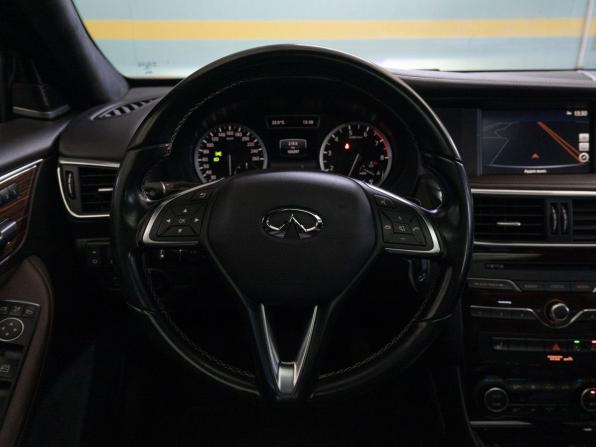 Infiniti Q30 с пробегом 2016 года, цена 2 100 000 рублей, 104395 км, хэтчбек, Автокод Объявления