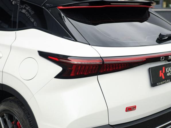 Omoda C5 I с пробегом 2022 года, цена 1 757 000 рублей, 46515 км, внедорожник, Автокод Объявления