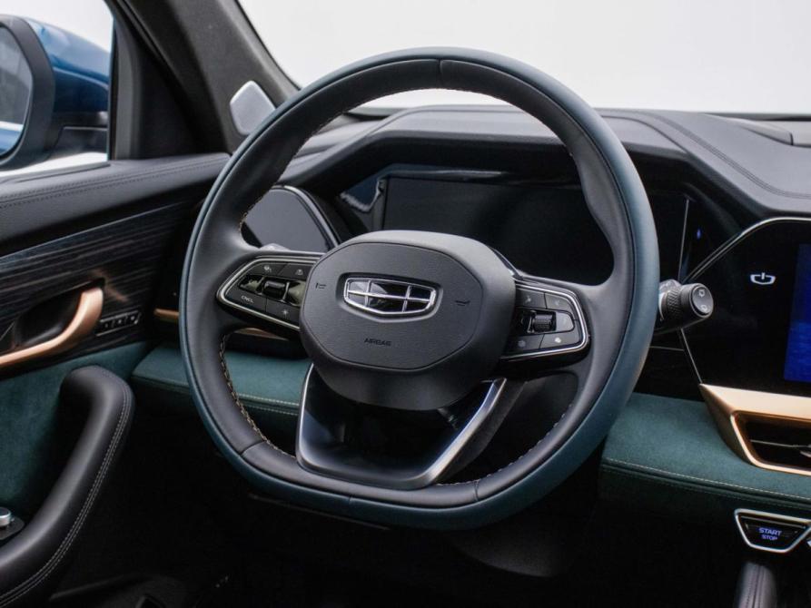 Geely Monjaro I Москва  - изображение 16