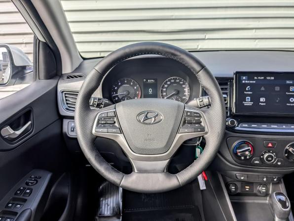Hyundai Solaris II Рестайлинг с пробегом 2020 года, цена 1 095 000 рублей, 189053 км, седан, Автокод Объявления