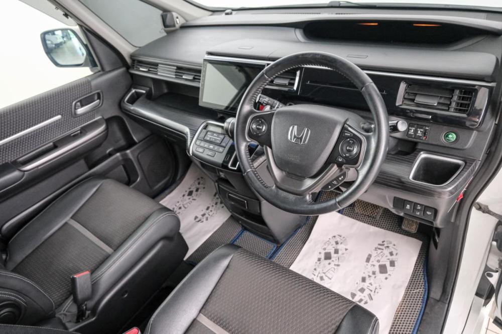Honda Stepwgn V Красноярск  - изображение 9