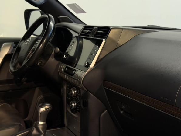 Toyota Land Cruiser Prado 150 Series Рестайлинг 3 с пробегом 2021 года, цена 9 400 000 рублей, 126332 км, внедорожник, Автокод Объявления
