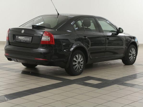 Skoda Octavia II (A5) Рестайлинг с пробегом 2010 года, цена 676 000 рублей, 211000 км, лифтбек, Автокод Объявления
