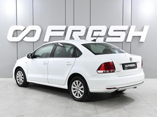 Volkswagen Polo V Рестайлинг с пробегом 2018 года, цена 1 299 000 рублей, 105509 км, седан, Автокод Объявления