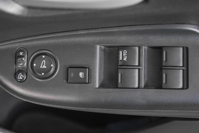 Honda Fit III Рестайлинг с пробегом 2019 года, цена 1 249 000 рублей, 172000 км, хэтчбек, Автокод Объявления