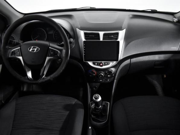 Hyundai Solaris I Рестайлинг с пробегом 2015 года, цена 647 980 рублей, 180526 км, седан, Автокод Объявления