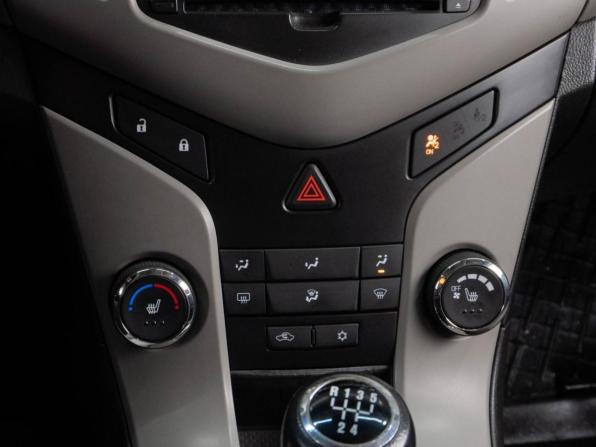 Chevrolet Cruze I Рестайлинг с пробегом 2012 года, цена 600 000 рублей, 247757 км, хэтчбек, Автокод Объявления