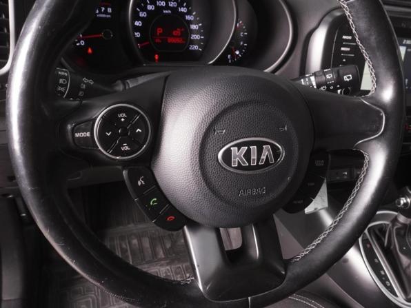 Kia Soul II Рестайлинг с пробегом 2018 года, цена 1 899 000 рублей, 89892 км, хэтчбек, Автокод Объявления