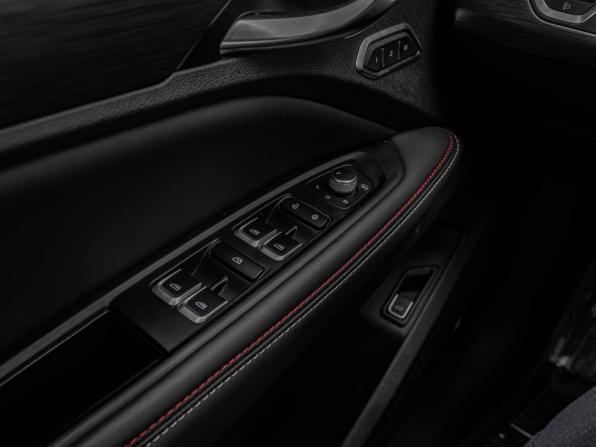 Knewstar 001 с пробегом 2024 года, цена 3 350 000 рублей, 15812 км, внедорожник, Автокод Объявления