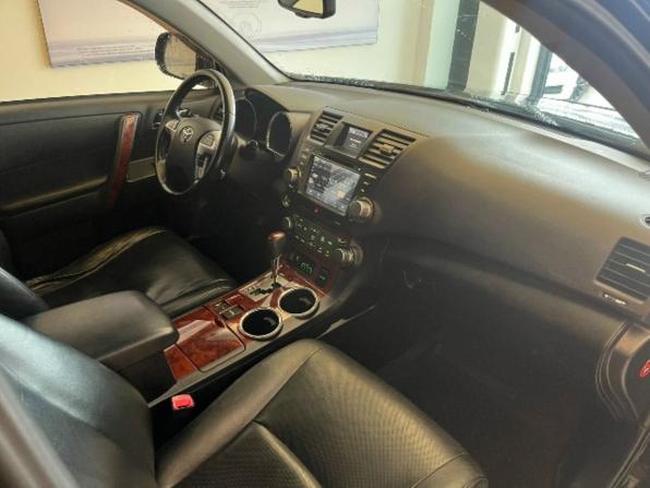 Toyota Highlander II (XU40) Рестайлинг с пробегом 2013 года, цена 1 608 100 рублей, 248489 км, внедорожник, Автокод Объявления