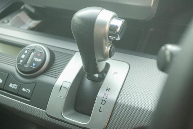 Honda Freed I Рестайлинг с пробегом 2012 года, цена 898 000 рублей, 207500 км, компактвэн, Автокод Объявления