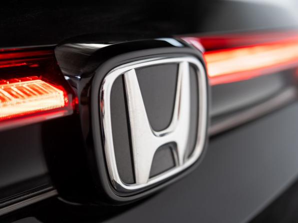 Honda Vezel II с пробегом 2021 года, цена 2 299 500 рублей, 22830 км, внедорожник, Автокод Объявления