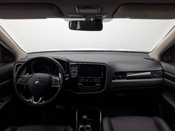 Mitsubishi Outlander III Рестайлинг 3 с пробегом 2018 года, цена 2 619 000 рублей, 107113 км, внедорожник, Автокод Объявления