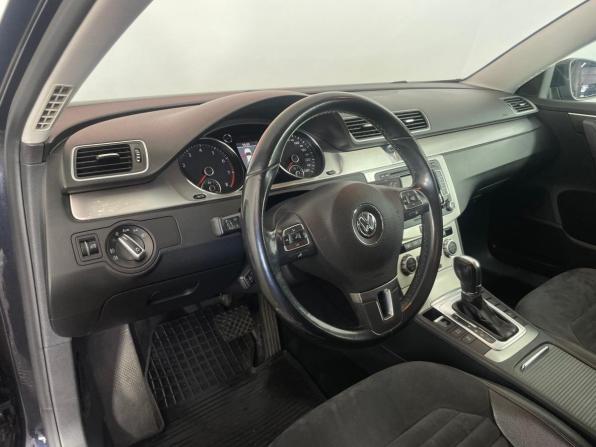 Volkswagen Passat B7 с пробегом 2012 года, цена 1 080 000 рублей, 212359 км, седан, Автокод Объявления