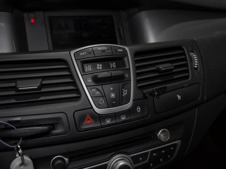 Renault Laguna III Рестайлинг Москва  - изображение 17