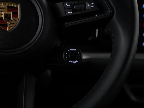 Porsche Cayenne III Рестайлинг с пробегом 2024 года, цена 15 497 077 рублей, 4442 км, внедорожник, Автокод Объявления
