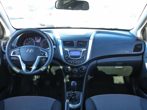 Hyundai Solaris I с пробегом 2013 года, цена 849 000 рублей, 127300 км, седан, Автокод Объявления