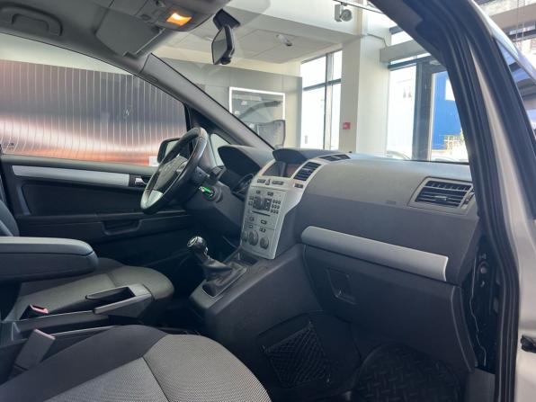Opel Zafira B Рестайлинг с пробегом 2012 года, цена 799 000 рублей, 91462 км, компактвэн, Автокод Объявления