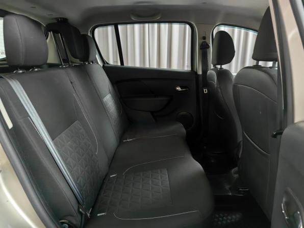 Renault Sandero II с пробегом 2016 года, цена 888 000 рублей, 87803 км, хэтчбек, Автокод Объявления