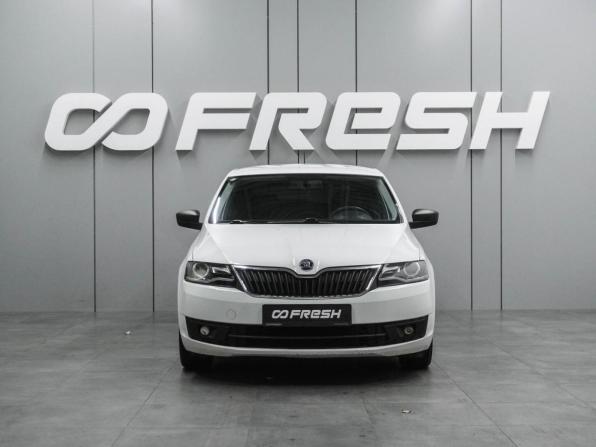 Skoda Rapid I с пробегом 2017 года, цена 899 000 рублей, 227920 км, лифтбек, Автокод Объявления