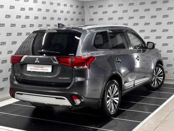 Mitsubishi Outlander III Рестайлинг 2 с пробегом 2018 года, цена 2 017 600 рублей, 197959 км, внедорожник, Автокод Объявления