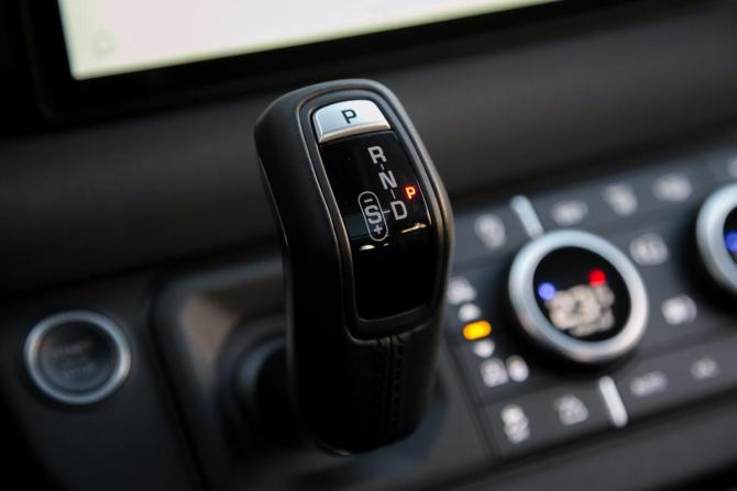 Land Rover Defender II с пробегом 2022 года, цена 7 990 000 рублей, 69397 км, внедорожник, Автокод Объявления