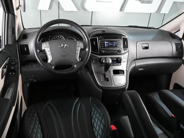 Hyundai Grand Starex I Рестайлинг 2 с пробегом 2019 года, цена 3 990 000 рублей, 57606 км, минивэн, Автокод Объявления