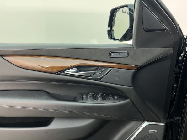 Cadillac Escalade IV с пробегом 2020 года, цена 5 895 000 рублей, 107982 км, внедорожник, Автокод Объявления