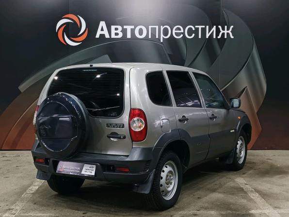 Chevrolet Niva I Рестайлинг с пробегом 2017 года, цена 621 000 рублей, 150000 км, внедорожник, Автокод Объявления