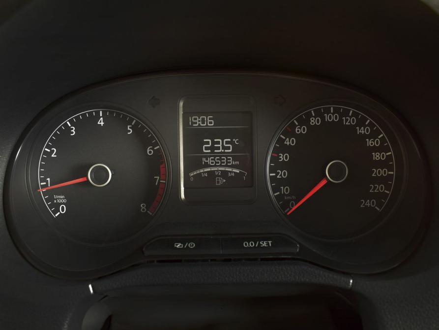 Volkswagen Polo V Рестайлинг Кемерово  - изображение 9