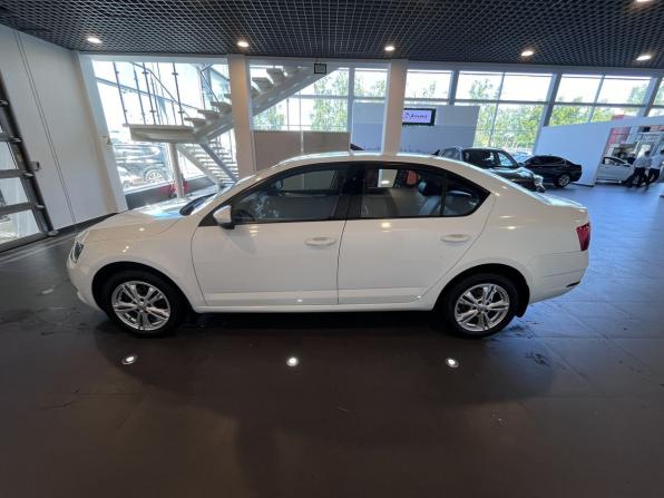 Skoda Octavia III (A7) Рестайлинг с пробегом 2018 года, цена 1 495 000 рублей, 160034 км, лифтбек, Автокод Объявления